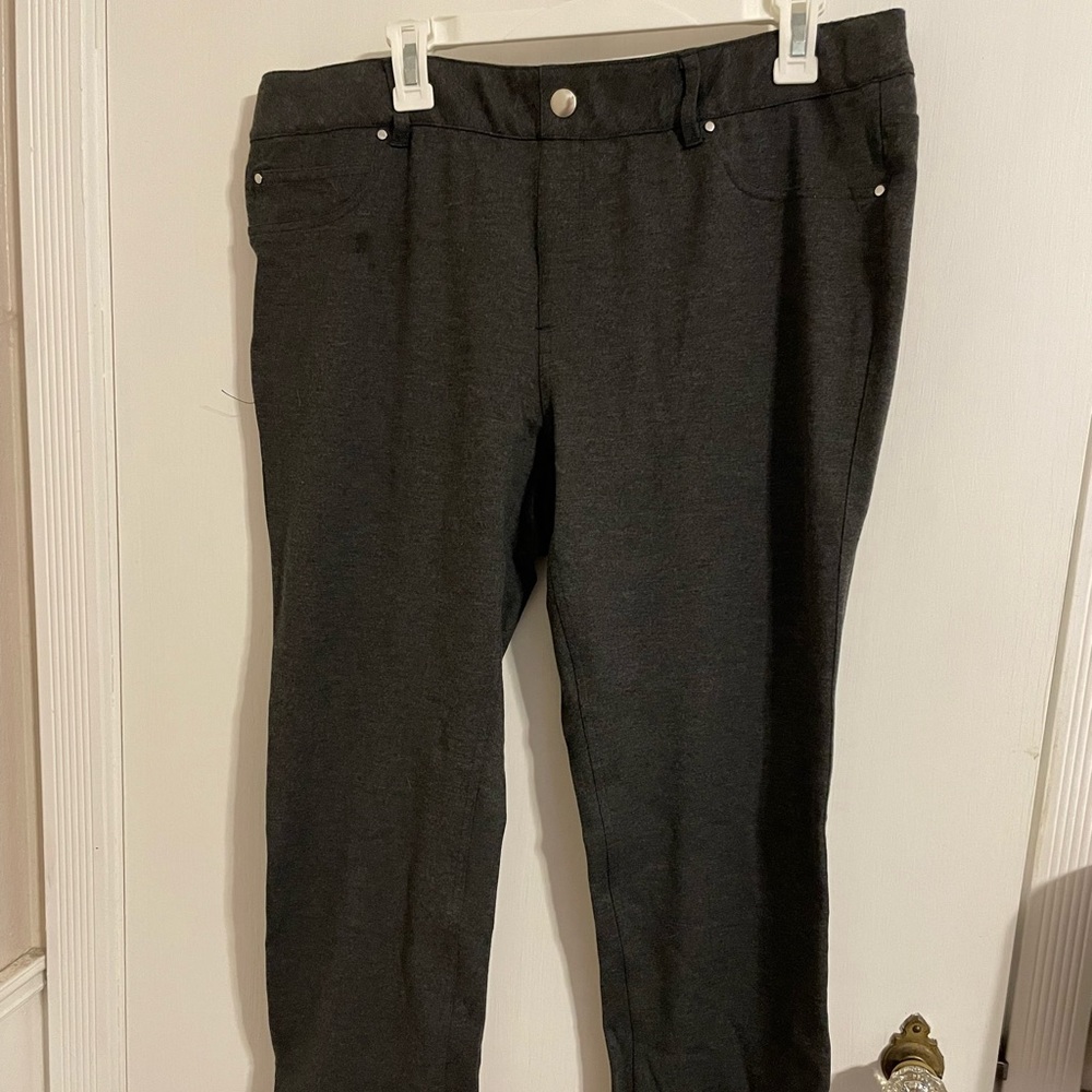 Plus size grey stretchy dress pants - so comfy new without tags.